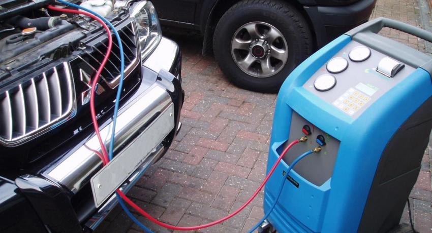 Ricarica gas Climatizzatore Auto Bologna Ricarica Climatizzatore Auto Bologna
